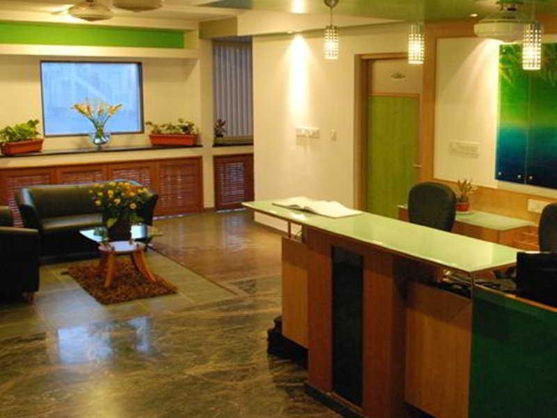 Treebo Edha Suites Koramangala Бангалор Экстерьер фото