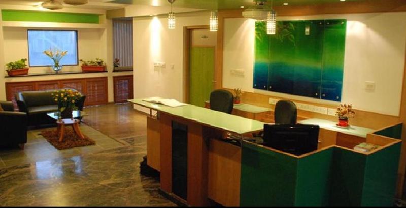 Treebo Edha Suites Koramangala Бангалор Экстерьер фото