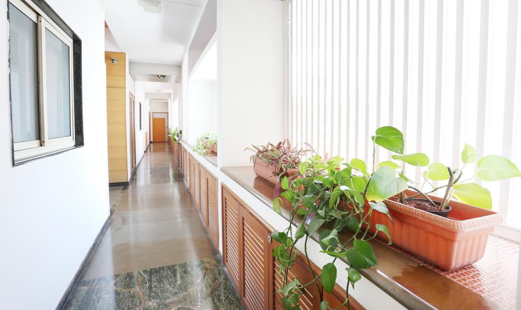 Treebo Edha Suites Koramangala Бангалор Экстерьер фото
