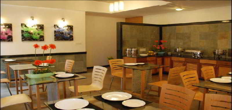 Treebo Edha Suites Koramangala Бангалор Экстерьер фото